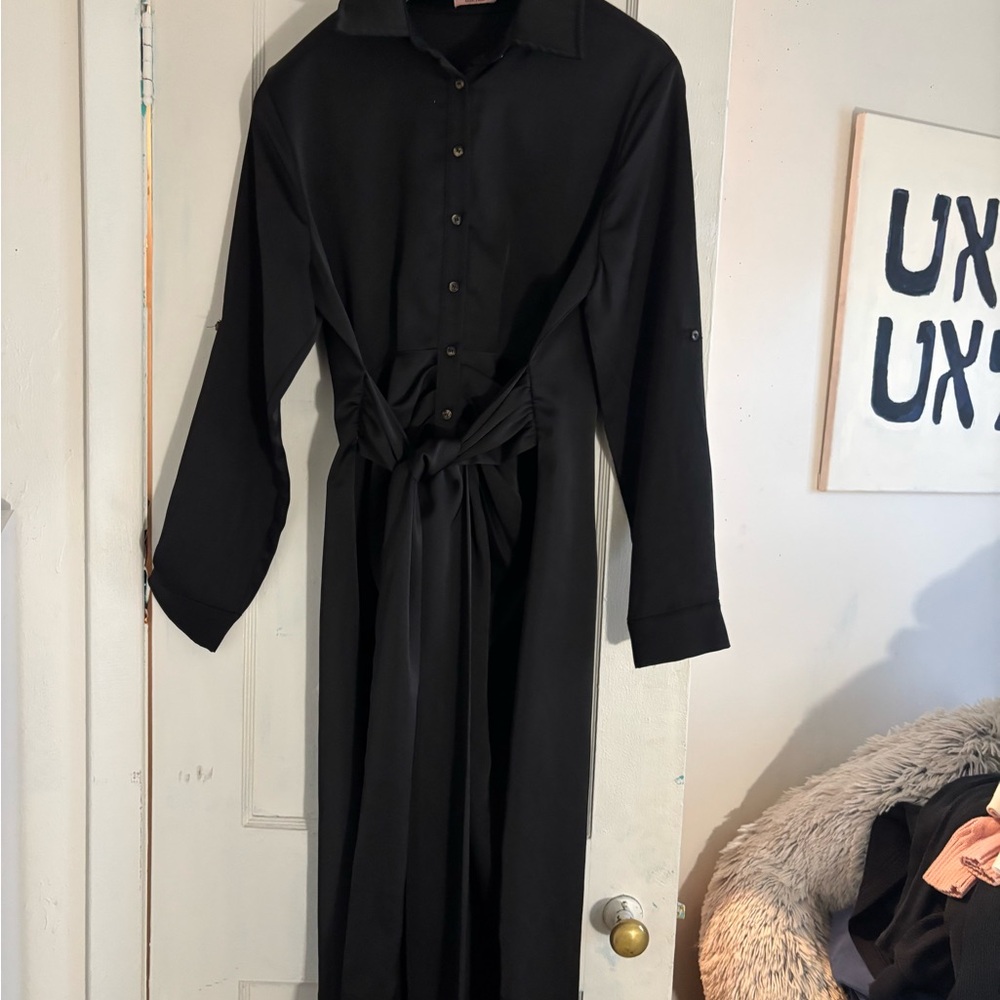 Elegant Black Button-Up Dress - maxi and high low SATIN/SILK